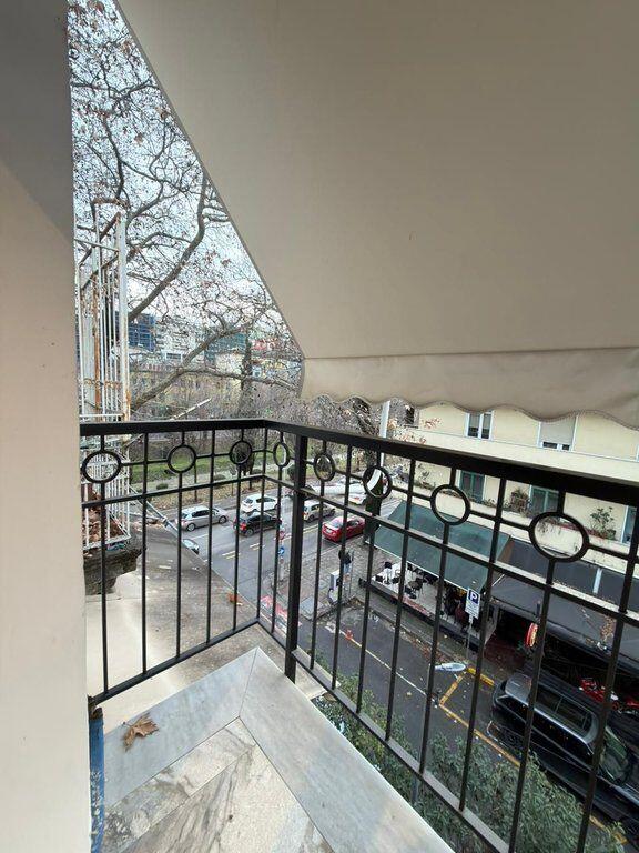 Jepet me Qira Apartament Modern 1+1 me Kuzhinë të Veçuar –  Shallvaret   
