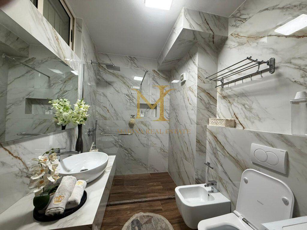 APPARTAMENTO 2+1 IN AFFITTO CON VISTA MARE VICINO Hotel Adriatik ,DURAZZO !