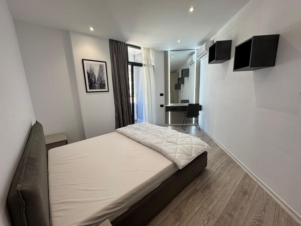Jepet apartament me qera 2+1