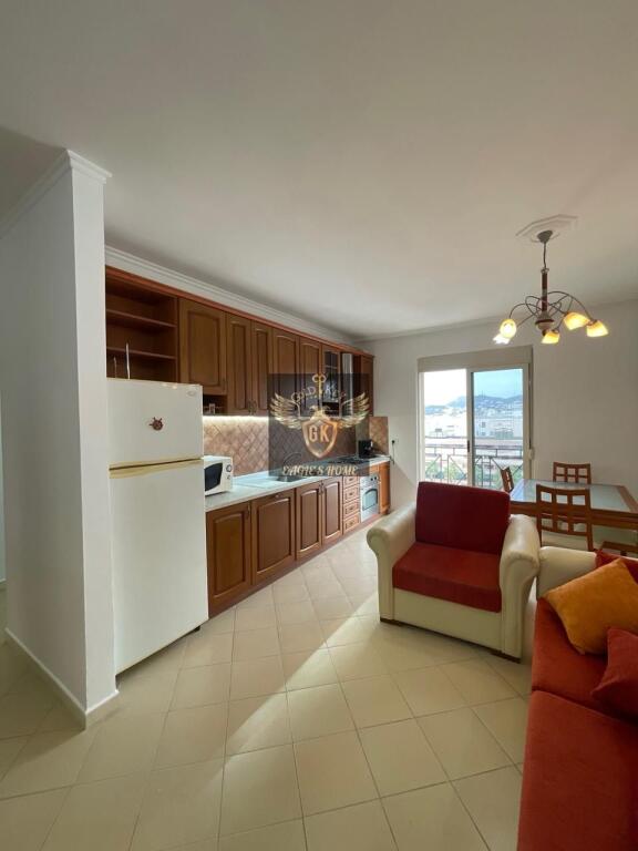 🏡 Appartamento in affitto 1+1 + Balcone – Vicino Flagship Center, Durrës