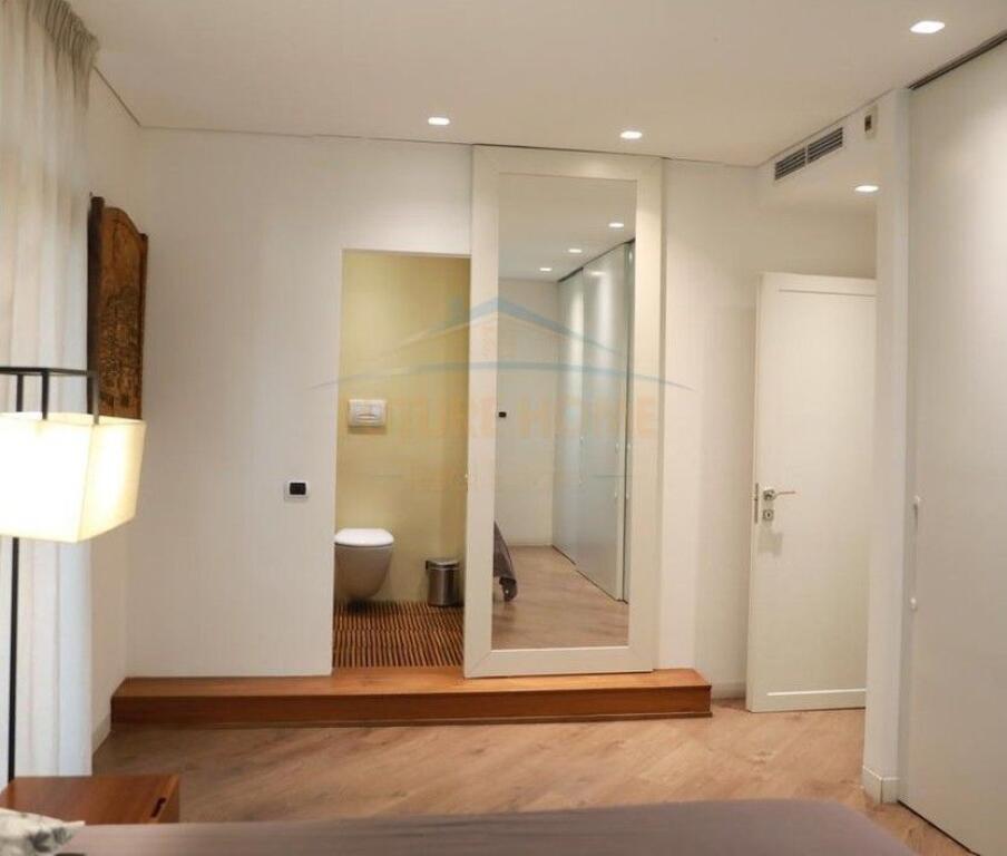 Shitet, Apartament 2+1+2, Selvia, Tiranë.