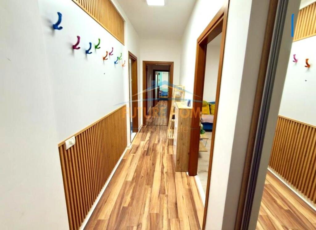 Apartament 3+1+2+Post Parkimi, Liqeni i Thate, Tiranë - QERA
