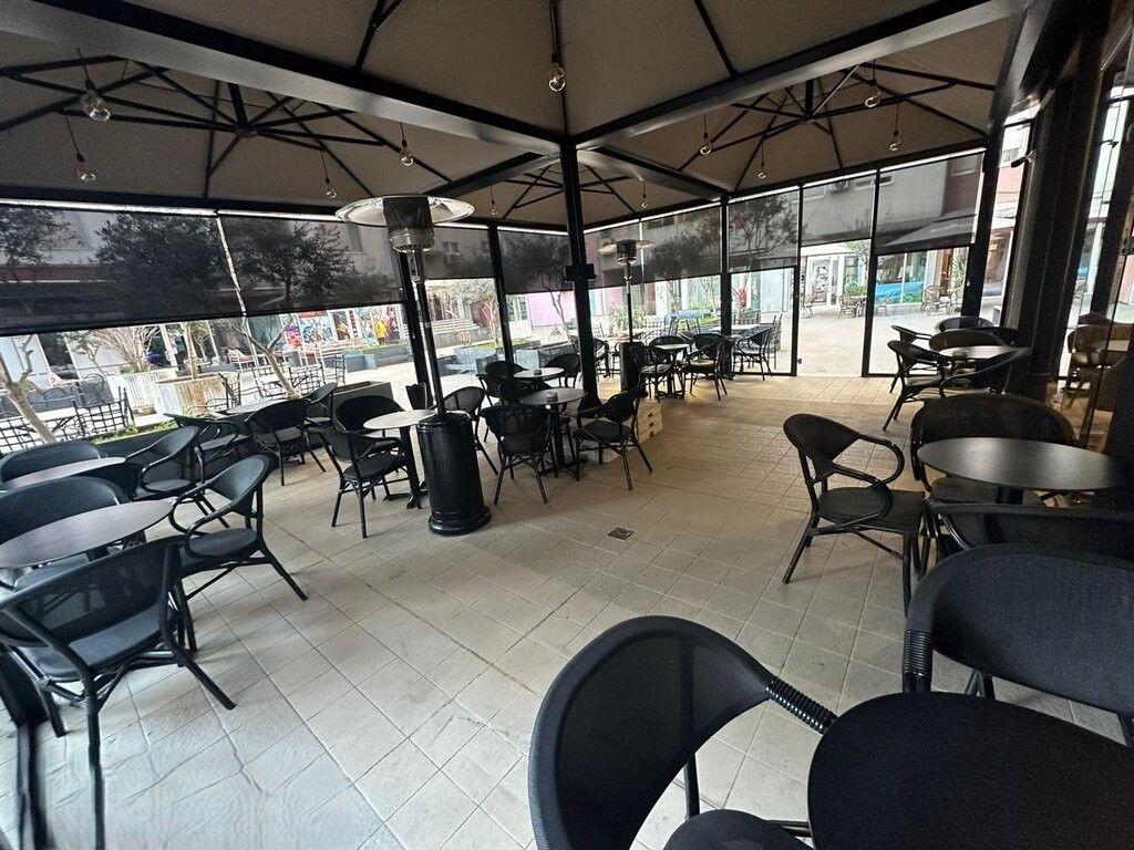 Bar Caffè in vendita nel Complesso Magnet, Tirana0 m² 180.000 €
