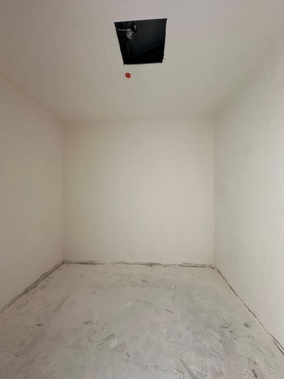 🏙️ Apartament 2+1 për Shitje – Downtown One, Tiranë