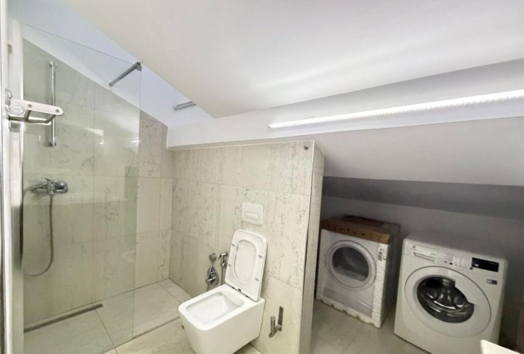 Duplex 3+1+2 with Veranda + Parking – Selitë Roundabout🏙