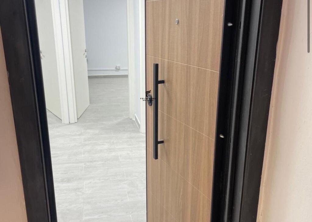 UFFICIO IN AFFITTO 113 M2 VIA IRFAN TOMINI 60.000 LEKE