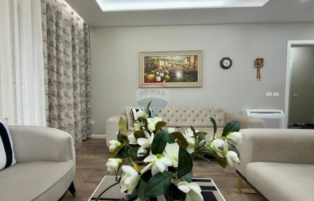 Apartament 2+1 - Për Shitje - Profarma, Tiranë!!! ID: 530181047-553