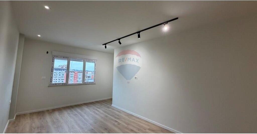 Studio apartment for sale near the Lake