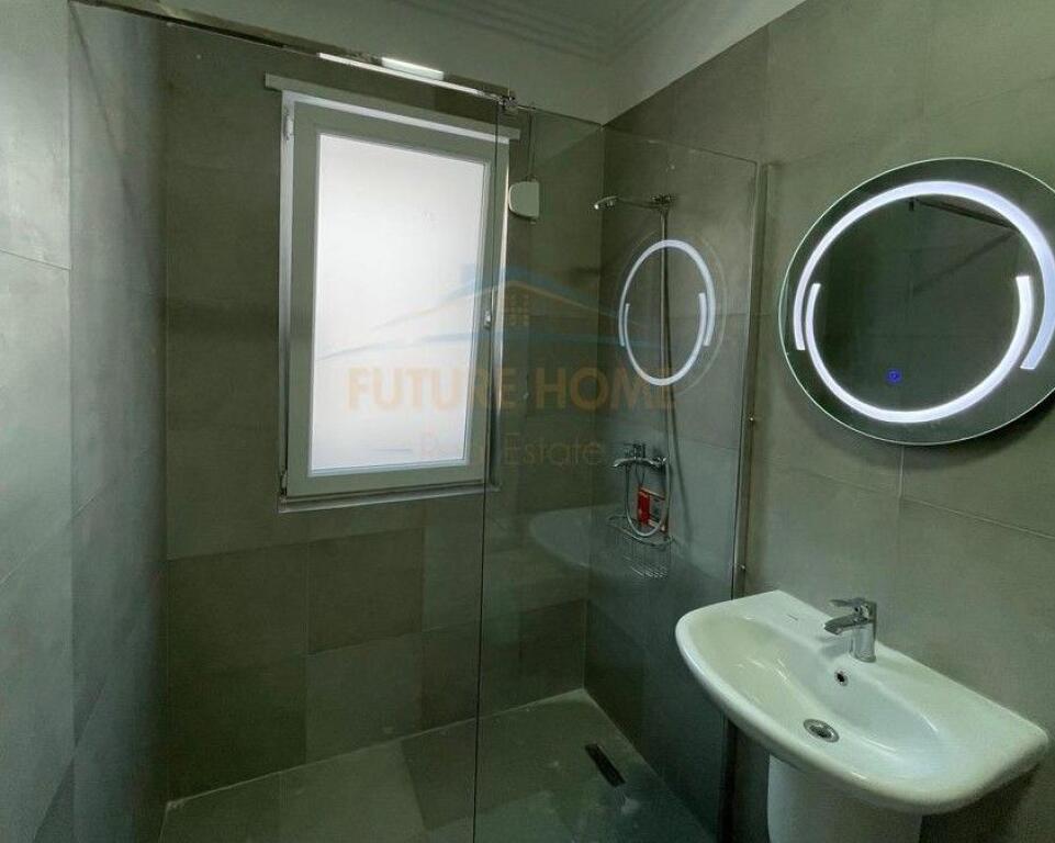 Affitto, Appartamento 2+1+Posto auto, Univers City, QTU, Tirana.
