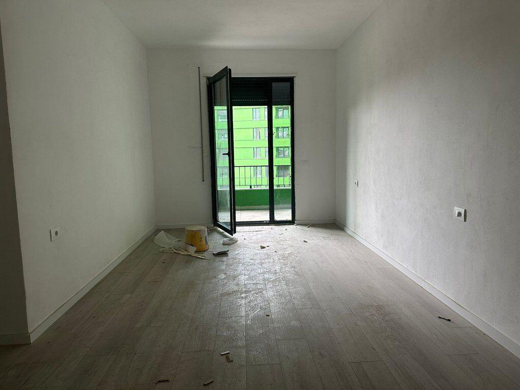 Apartment 3+1+2 for sale on 5 Maji Street 180,000 €