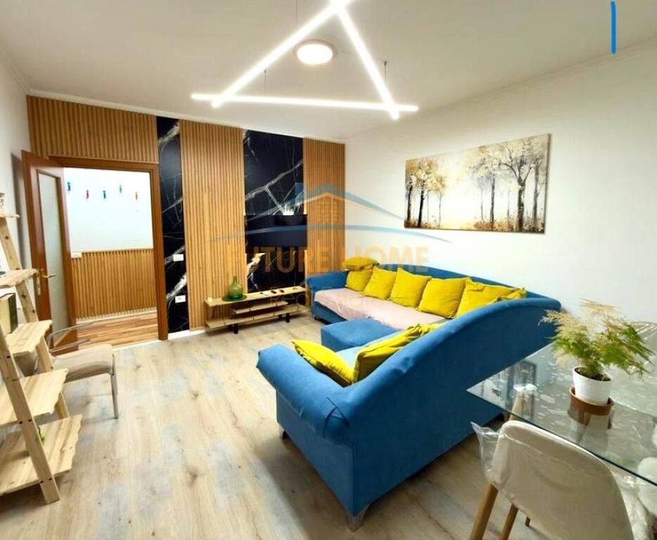 Apartament 3+1+2+Post Parkimi, Liqeni i Thate, Tiranë - QERA