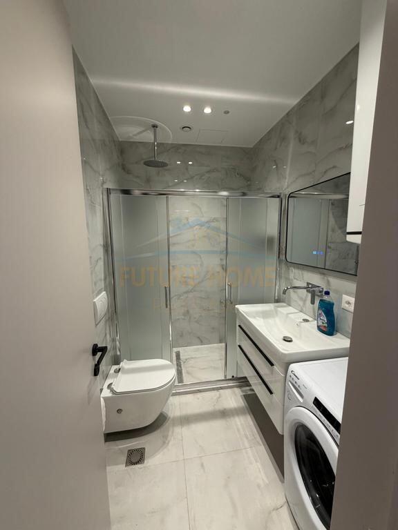 Qera, Apartament 2+1+2, Galeria, Rruga e Barrikadave, Tirane.
