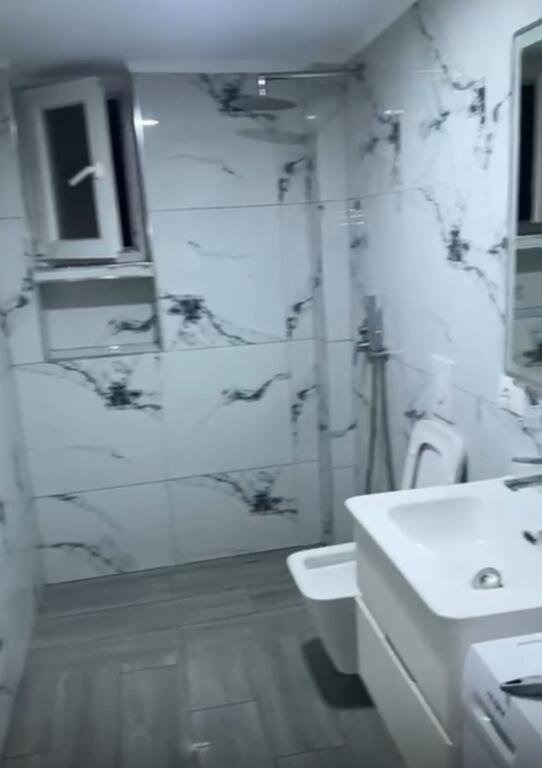 APARTMENT FOR RENT 2+1 TRAIN STATION 60,000 LEKE