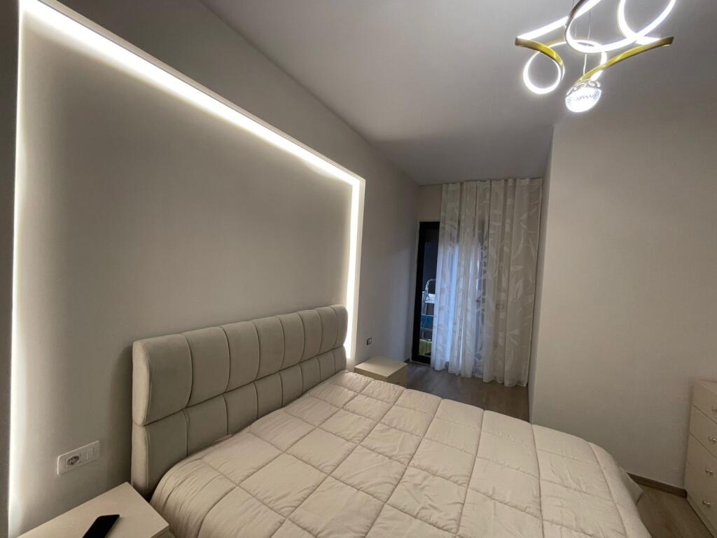 Affittasi appartamento 2+1+parcheggio