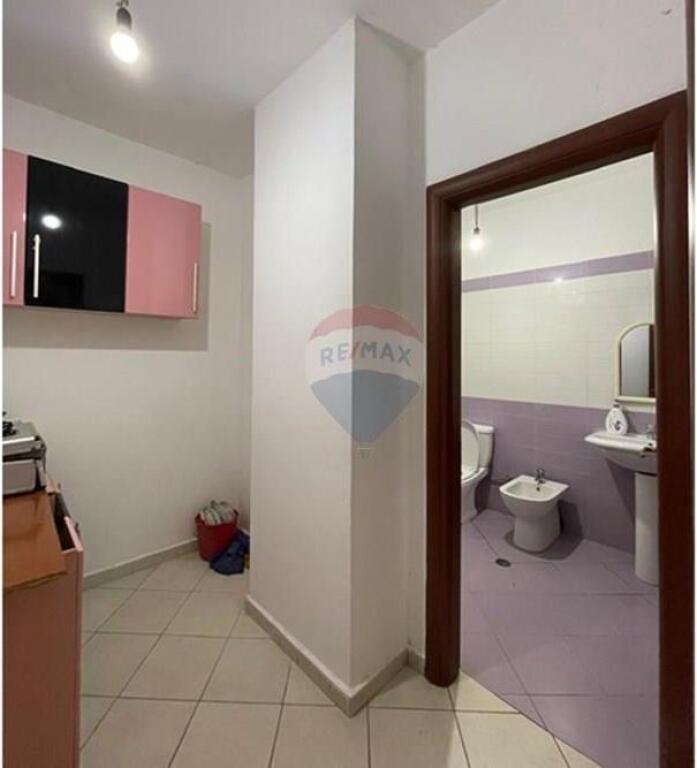 Appartamento - In Vendita - Via 3 Deshmoret, Tirana(ID: 530471002-241)
