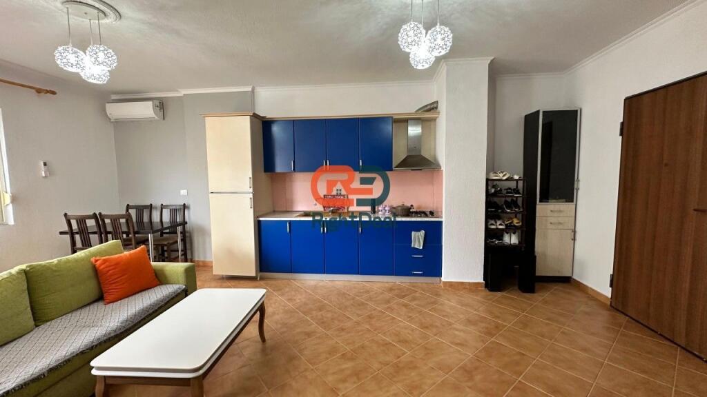 In Durres, Near Hotel Dolce Vita, Apartment 1+1 for Sale, Very Close to the Sea !!