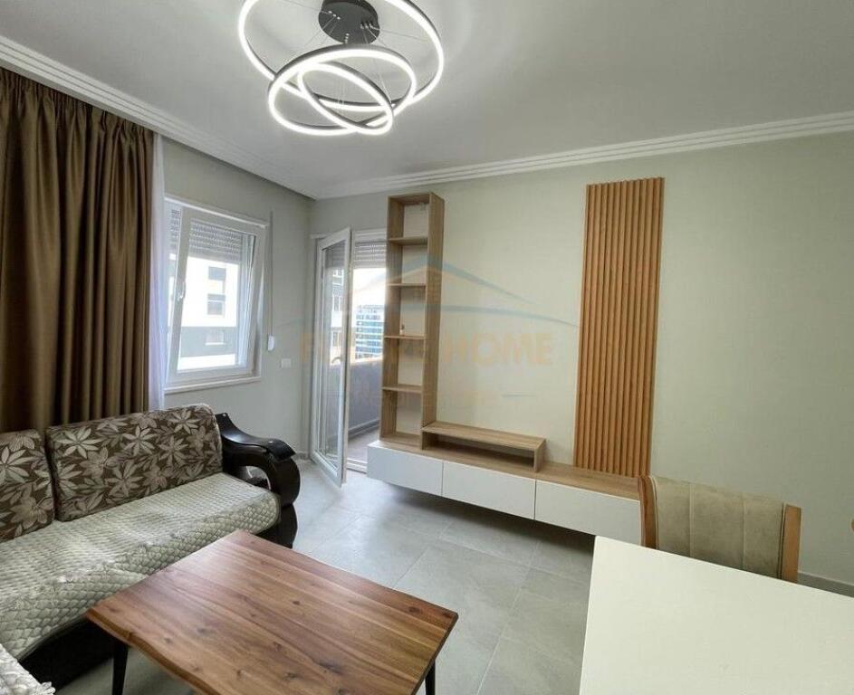 Affitto, Appartamento 2+1+Posto auto, Univers City, QTU, Tirana.