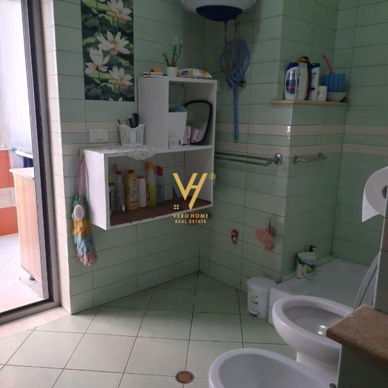 VENDESI APPARTAMENTO 2+1+BLK A ZOGU I ZI 195.000 EURO