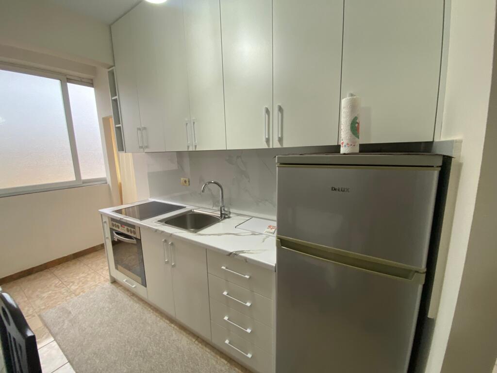 1+1,arredato,uccello nero,550 euro, e per airbnb