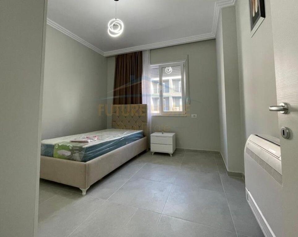 Affitto, Appartamento 2+1+Posto auto, Univers City, QTU, Tirana.