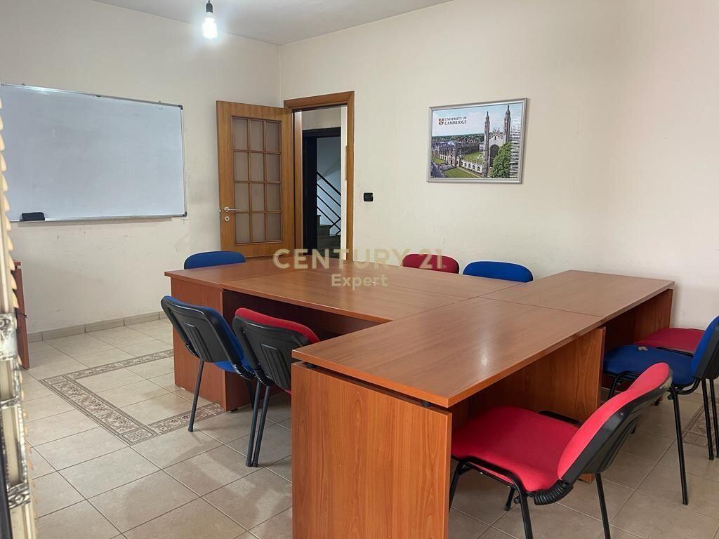 AFFITTIAMO UFFICIO A DON BOSCO!!