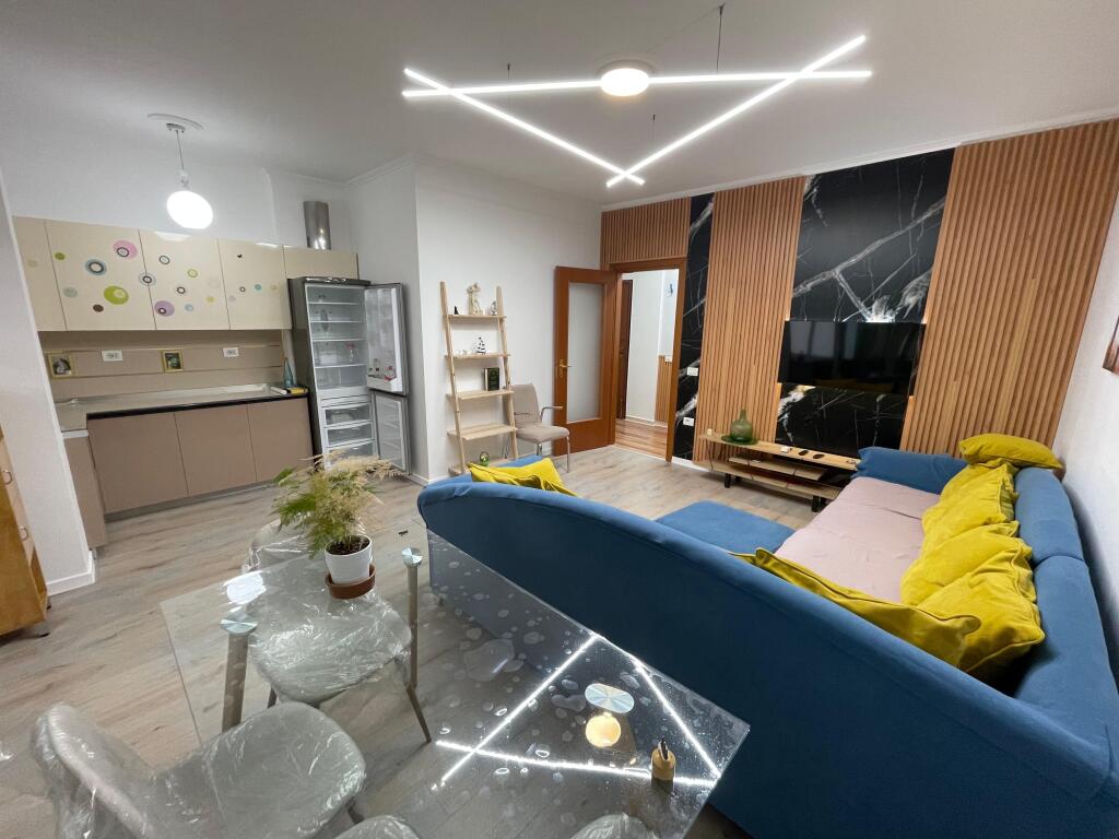 Jepet Apartament me qera