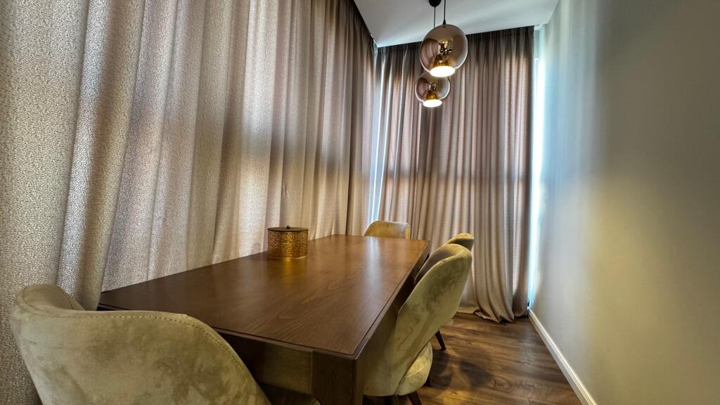 Apartament 3+1 per qira ne Qender!