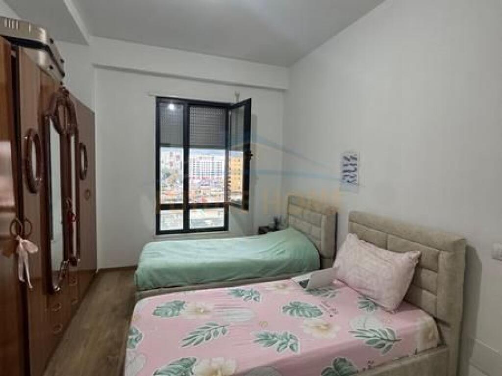For sale, Apartment 2+1+2+ Parking Space, Porcelain, Tirana