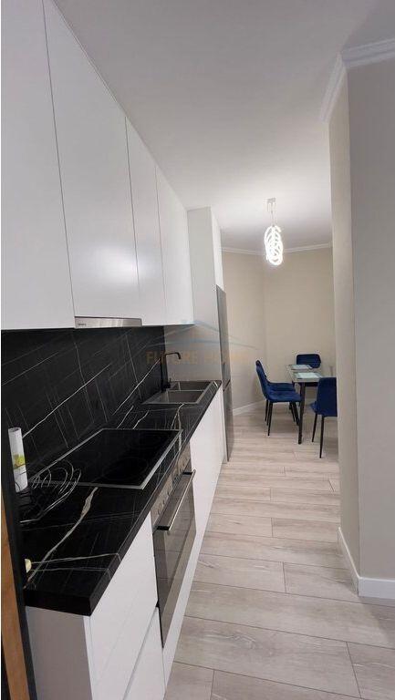 Affitto, Appartamento 1+1, Via dei Kosovari, Tirana.