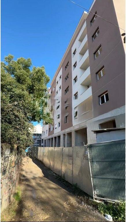 FOR SALE APARTMENT 2 + 1 + PARKING SPACE NEAR THE RED SCHOOL! 198,000 €