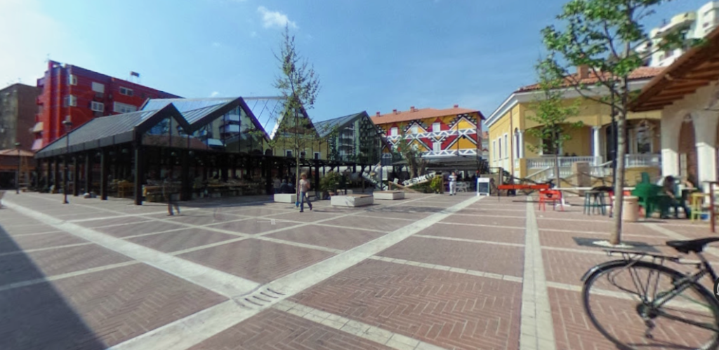 Shiten 2 post parkime tek pazari i ri