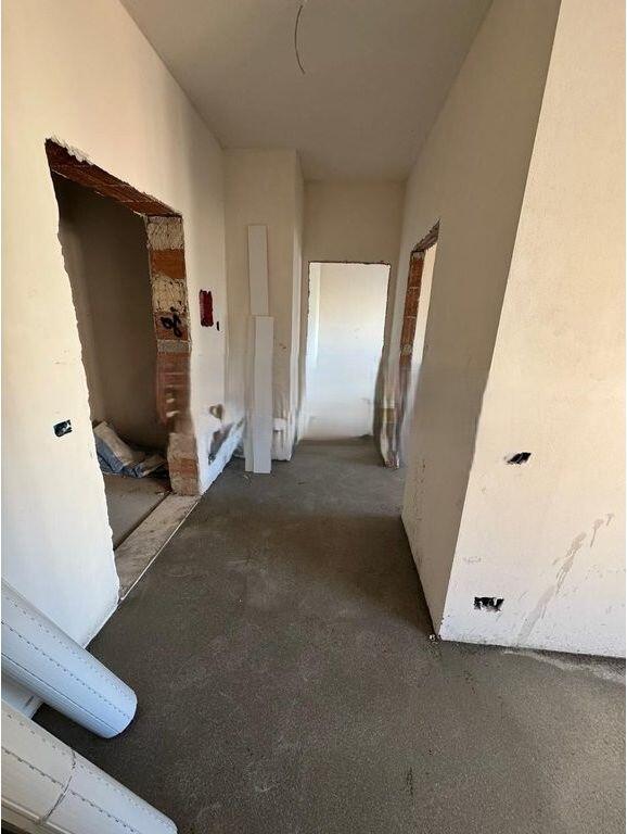 FOR SALE APARTMENT 2 + 1 + PARKING SPACE NEAR THE RED SCHOOL! 198,000 €