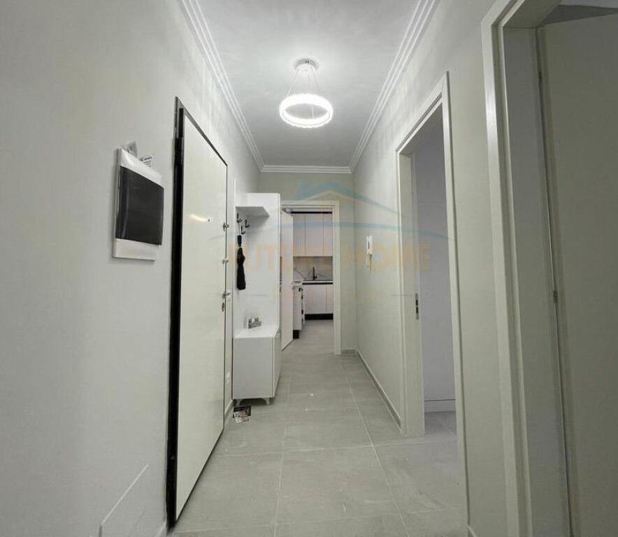 Affitto, Appartamento 2+1+Posto auto, Univers City, QTU, Tirana.