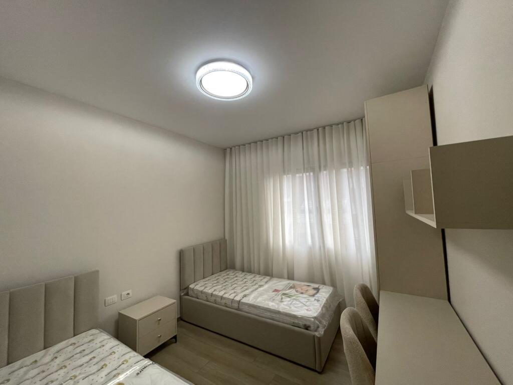 Affittasi appartamento 2+1+parcheggio