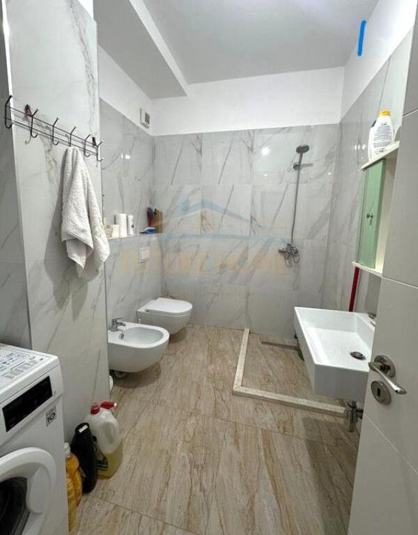 For sale, Apartment 2+1+2+ Parking Space, Porcelan, Tirana