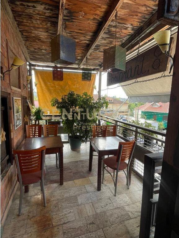 BAR-RESTORANT ME QIRA, VENDOSUR TEK RRETH-RROTULLIMI I SHKOZES!