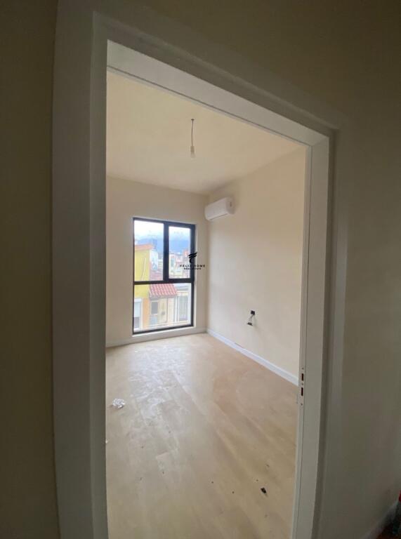 UFFICIO IN AFFITTO 115 M2 VASIL SHANTO 110.000 LEKE
