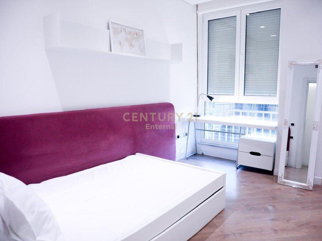 Shitet Apartament 2+1+2 te Selvia – Pallati Observator, pranë Qendrës