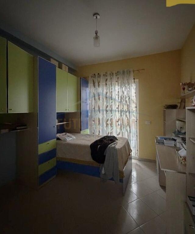 Shitet, Apartament 2+1, Kodra e Priftit, Tiranë