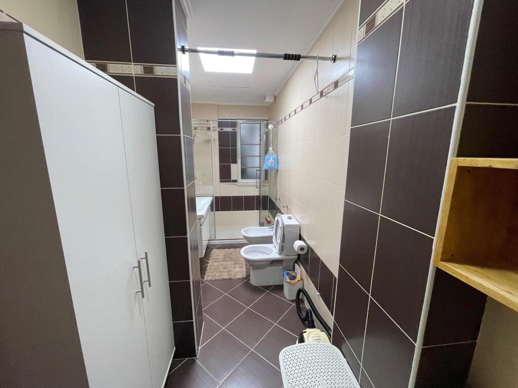 Jepet Apartament me qera