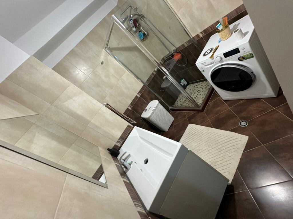 Apartment 2+1 for sale +parking space at Shkolla e Bashkuar