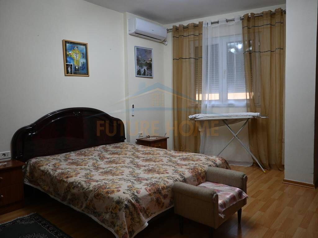 Apartament 2+1 me qera në Rrugën e Dibrës