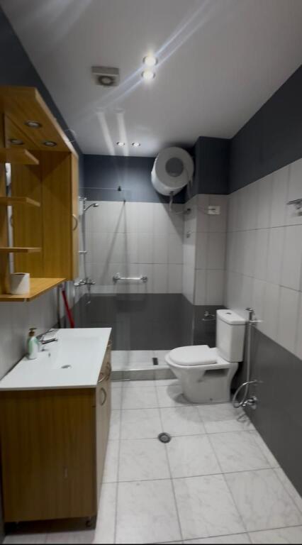 Apartament 2+1 ne Shitje tek Liqeni i Thate