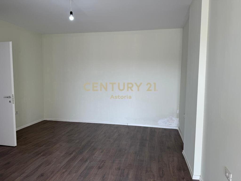 AFFITTASI APPARTAMENTO 2+1 A RRETHI I SAUKUT, TIRANA