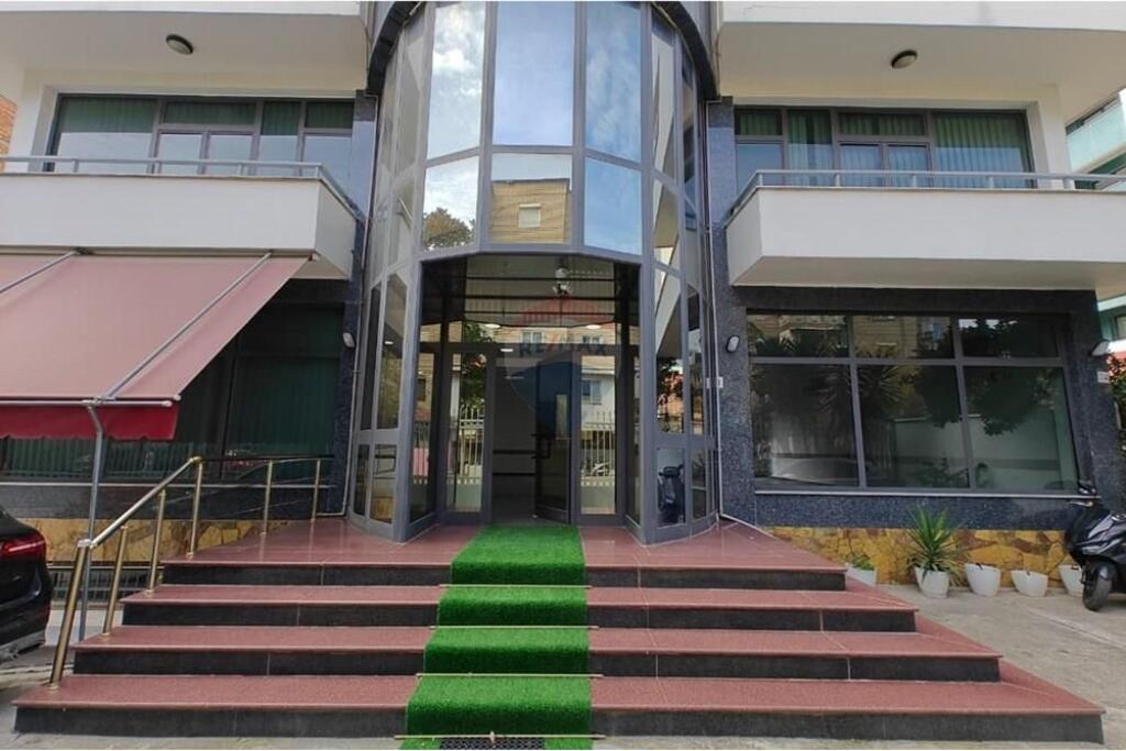 QERA, AMBIENT BIZNESI, XHAMLLIK, TIRANE