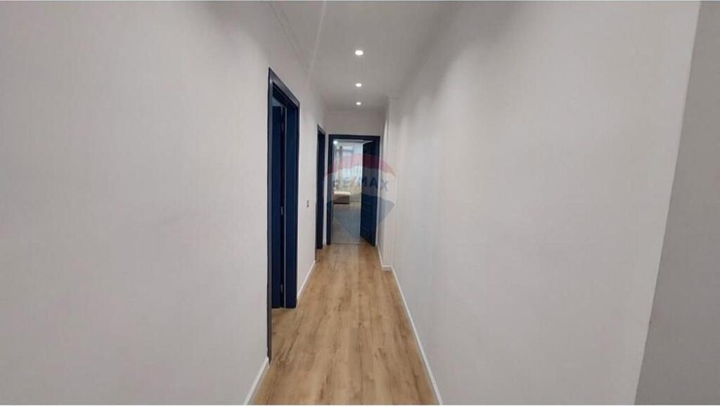 SHITET APARTAMENT 2+1 TEK MATERNITETI I RI-BRRYLI