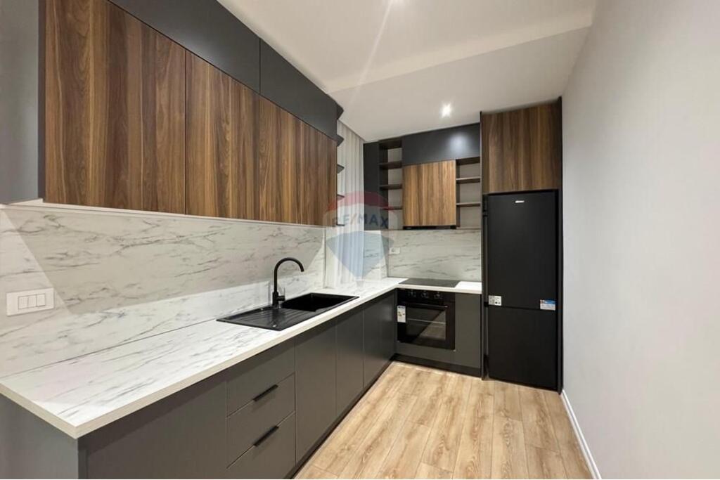 Super Luxury Apartment at Mine Peza!