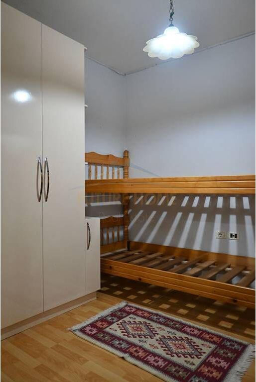 Apartament 2+1 me qera në Rrugën e Dibrës