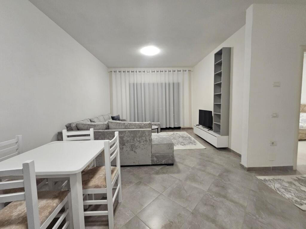 Affitto Appartamento 1+1 con posto auto Green City Unaza e Re