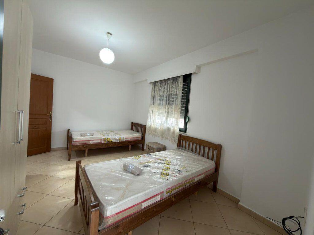 In Affitto, Appartamento 2+1+2, Via 5 Maji, Tirana.